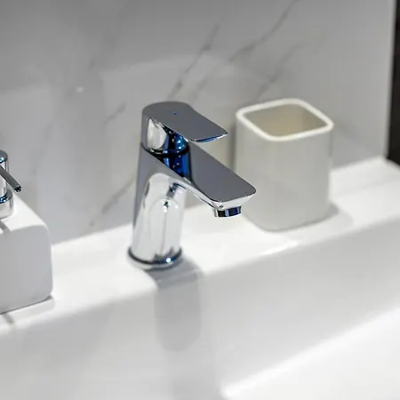 Aurora - Luxury Mobile House With Sundeck 드라게