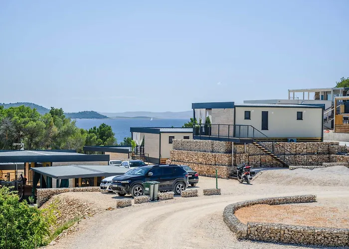 Aurora - Luxury Mobile House With Sundeck *