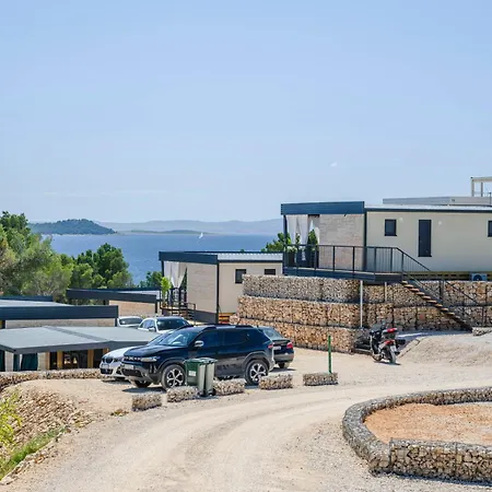 Aurora - Luxury Mobile House With Sundeck *