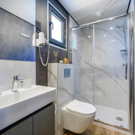 Villa Aurora - Luxury Mobile House With Sundeck *