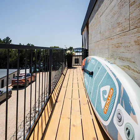 Aurora - Luxury Mobile House With Sundeck Villa