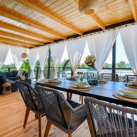 Aurora - Luxury Mobile House With Sundeck Drage