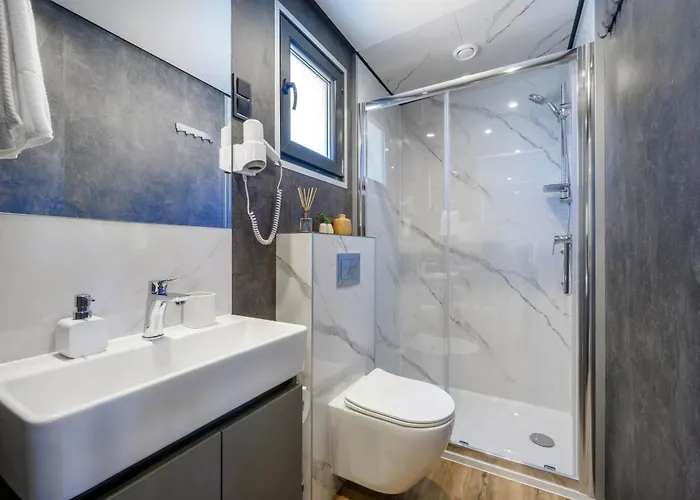 Vila Aurora - Luxury Mobile House With Sundeck *
